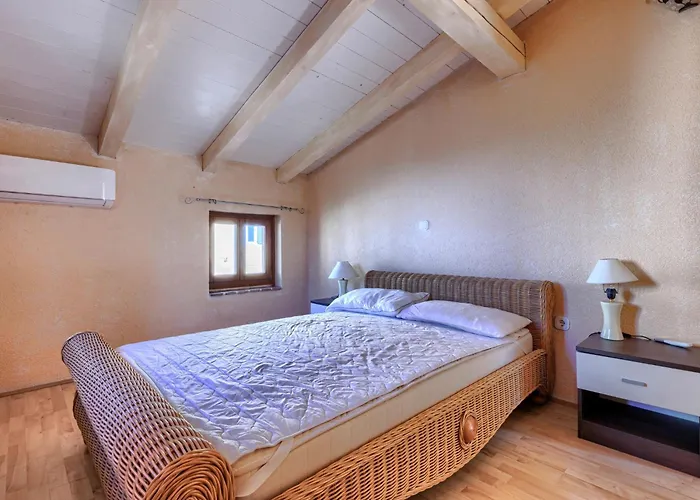 Vista 2 By Interhome